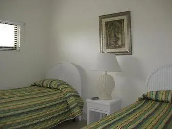 The Anchorage Condominiums Upper Land 3*, West Bay
