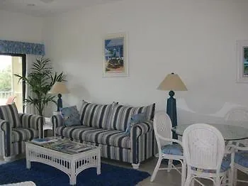 The Anchorage Condominiums Upper Land 3*, West Bay Cayman Islands
